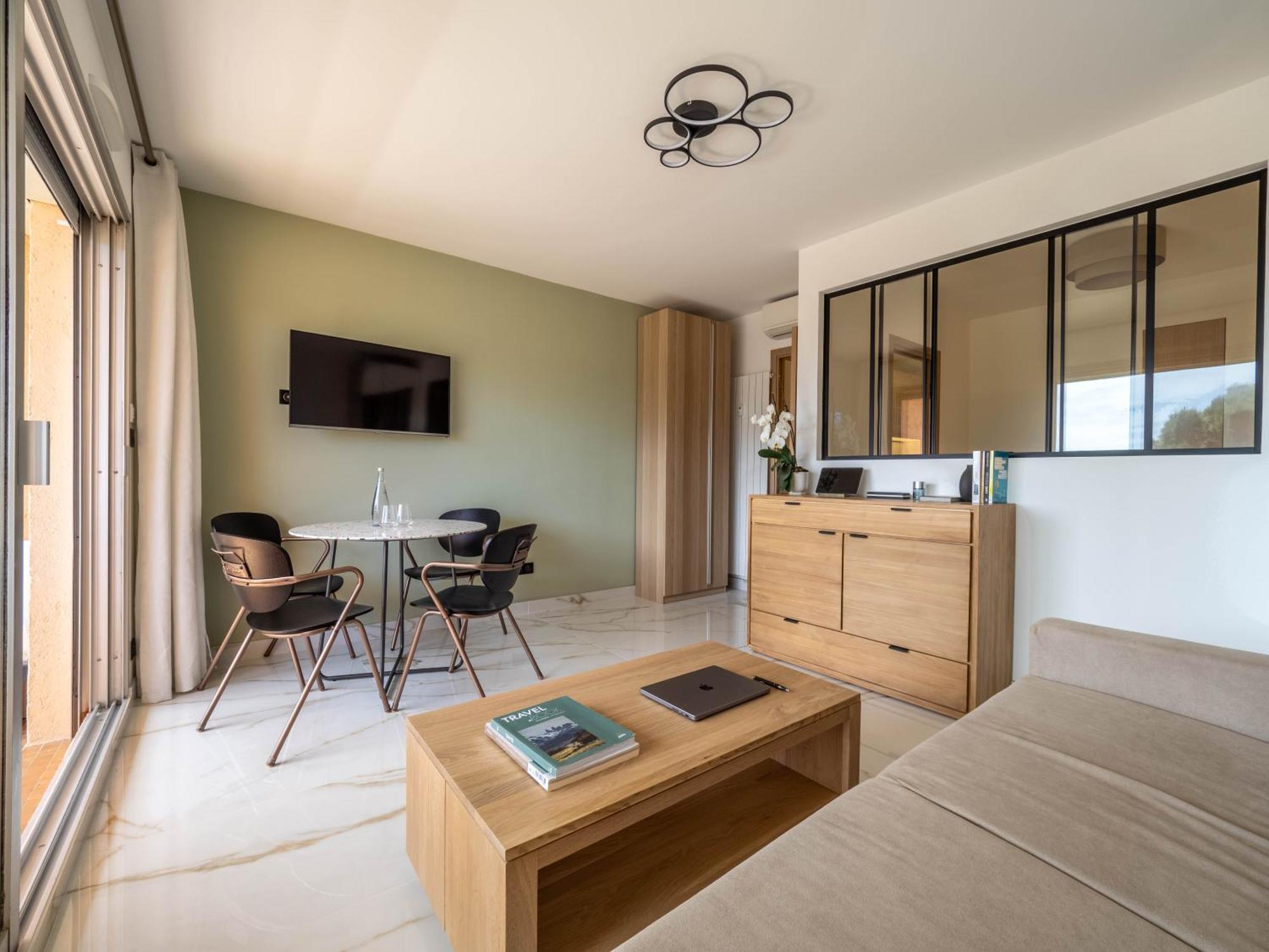 Eden Azur - Residence Hoteliere Golfe-Juan Exteriér fotografie