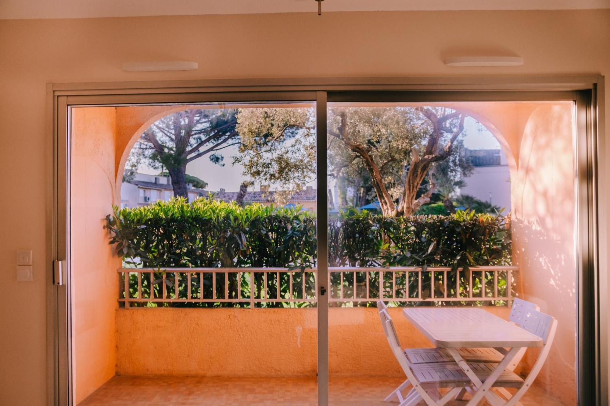 Eden Azur - Residence Hoteliere Golfe-Juan Pokoj fotografie